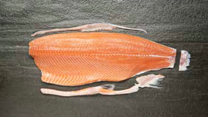 MOWI Salmon Fillet Trim D